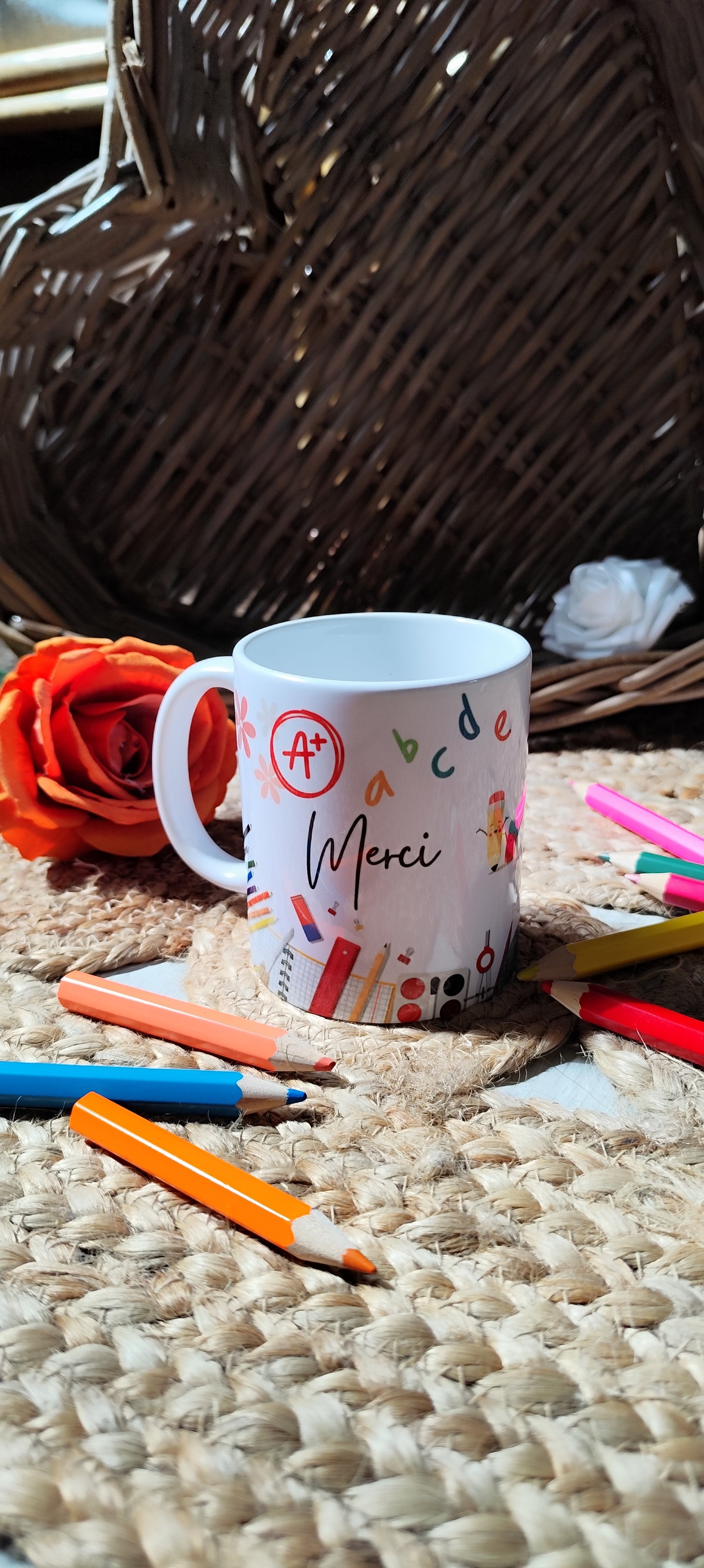 Nouvelle Collection Disponible !
MUGS PERSONNALISÉS – FAIS PARLER TA TASSE !